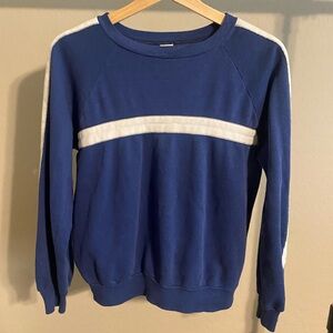 navy blue vintage sweatshirt!
